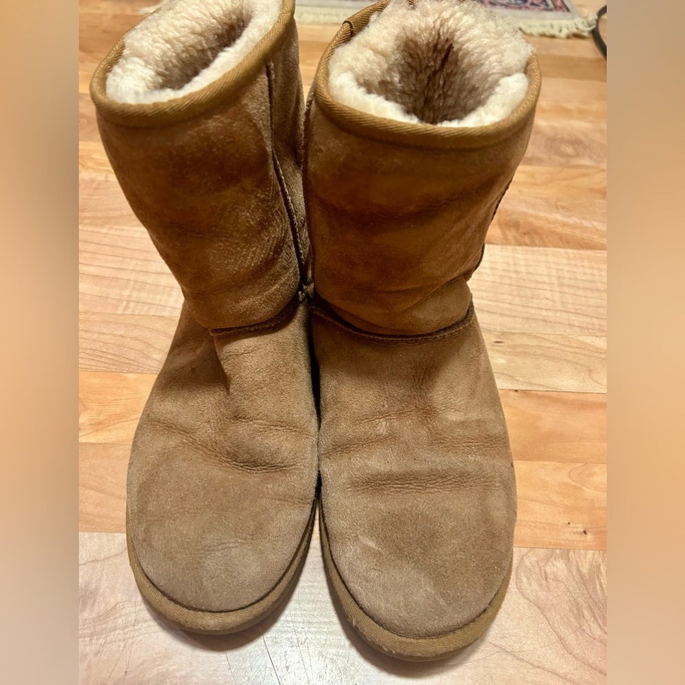 UGG Size 7 women’s boot.
